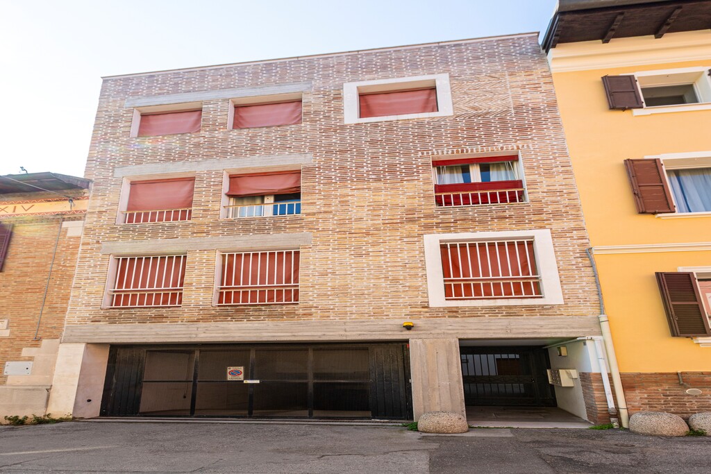 APT MATTEUCCI 18